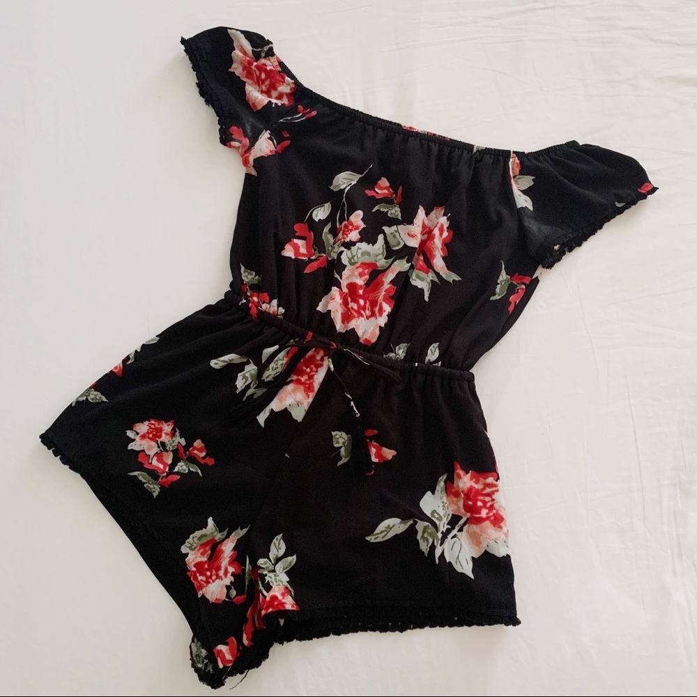 Black Off-the-Shoulder Floral Tie Waist Romper